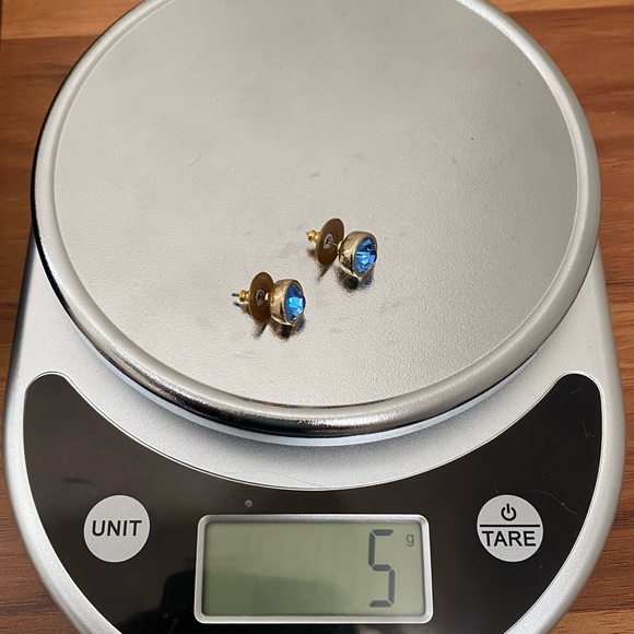 Vintage MONET Signed Blue CZ Stone Gold-plated Stud Earrings 5g. - Picture 11 of 13